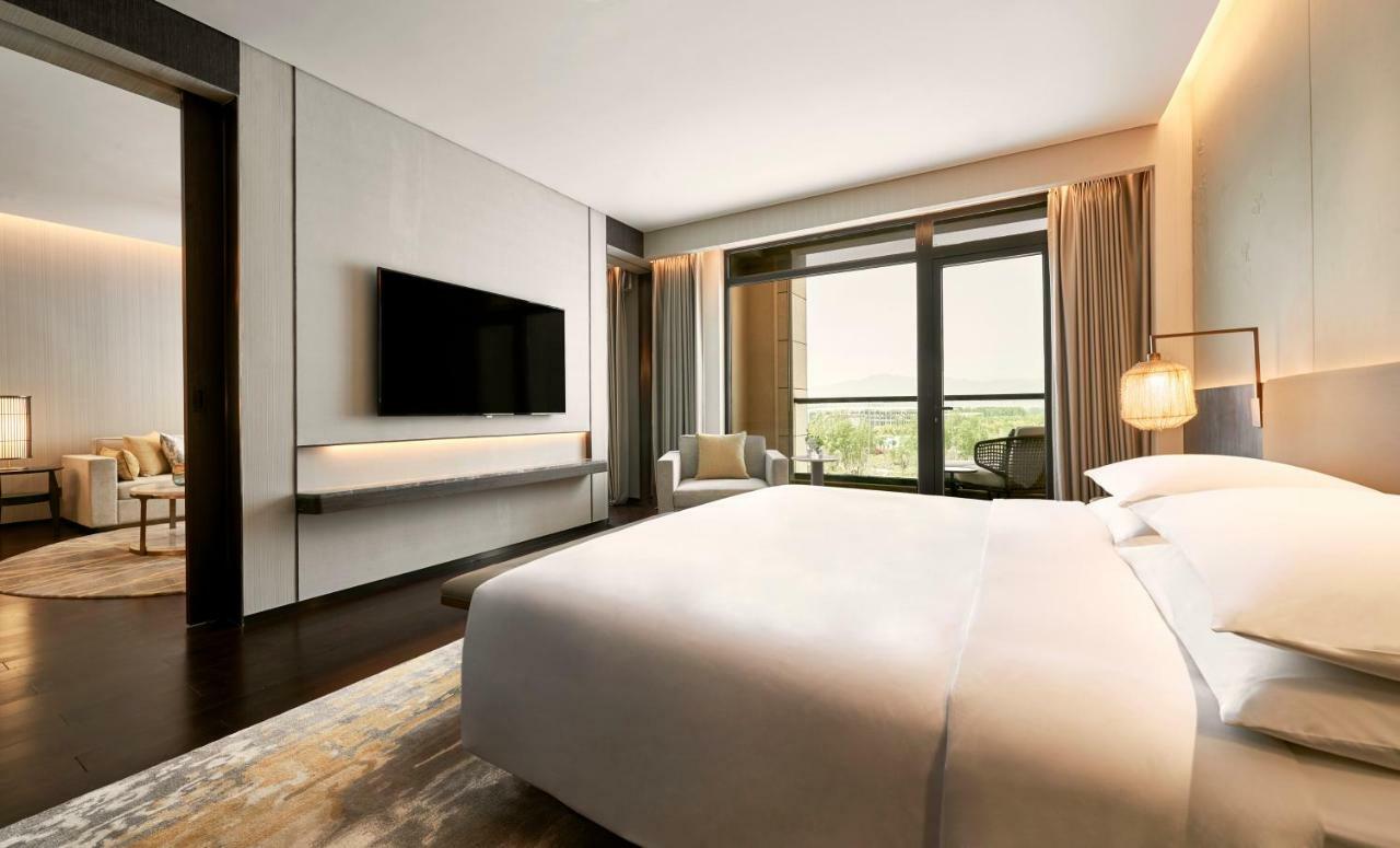 Отель Hyatt Regency Beijing Shiyuan Yanqing Экстерьер фото